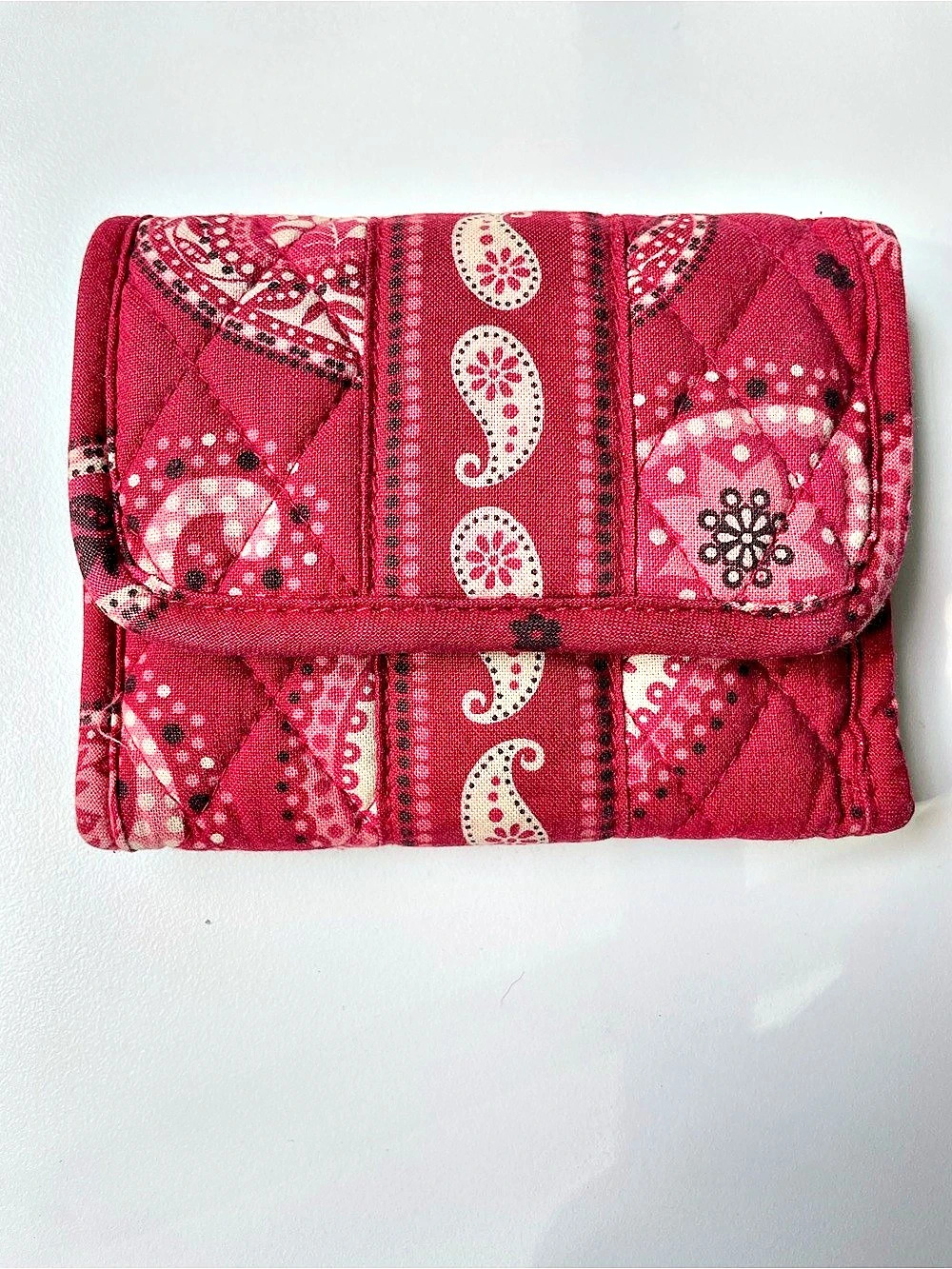 Vera Bradley Paisley Tri-Fold Wallet Mesa Red Retired Pattern Quilted Red Pink